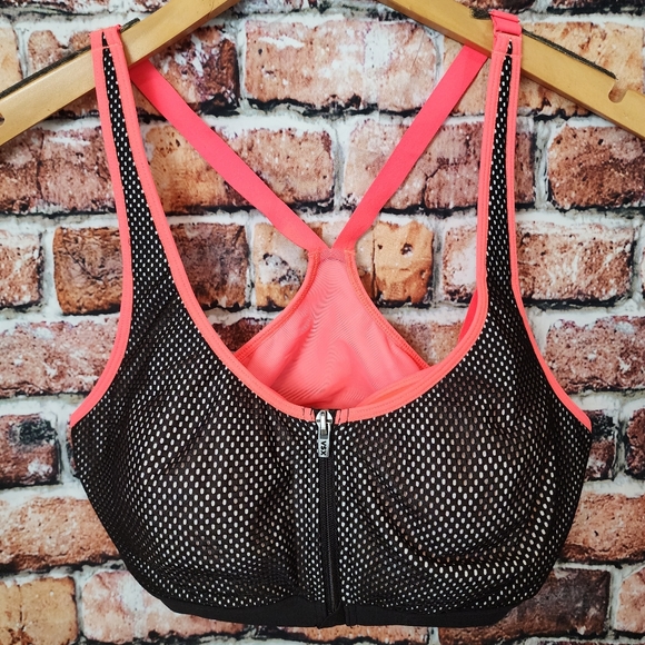 Victoria's Secret Other - Victoria's Secret VSX Knockout Sports Bra